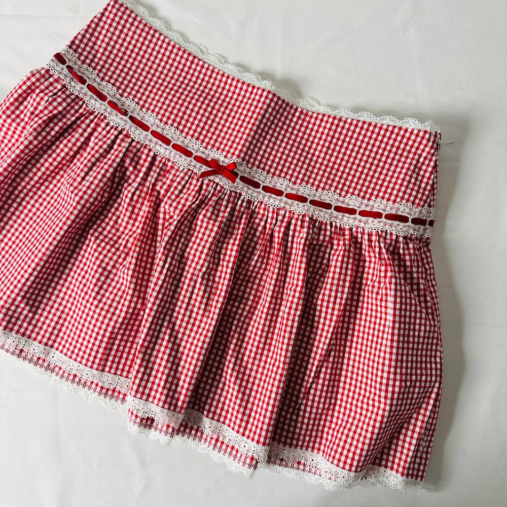 NWOT Forever 21 Red & White Gingham Eyelet Lace & Ribbon Trim Mini Skirt Sz M